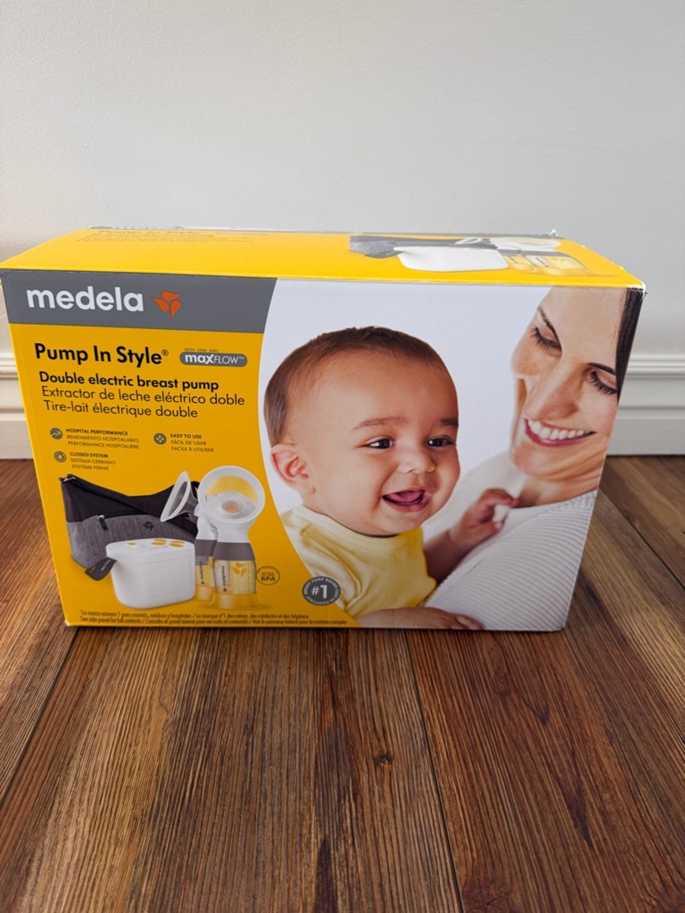 Medela Pump in Style with MaxFlow Double Electric Breast Pump-like New